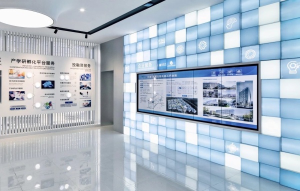人形機(jī)器人展廳設(shè)計(jì)案例推薦